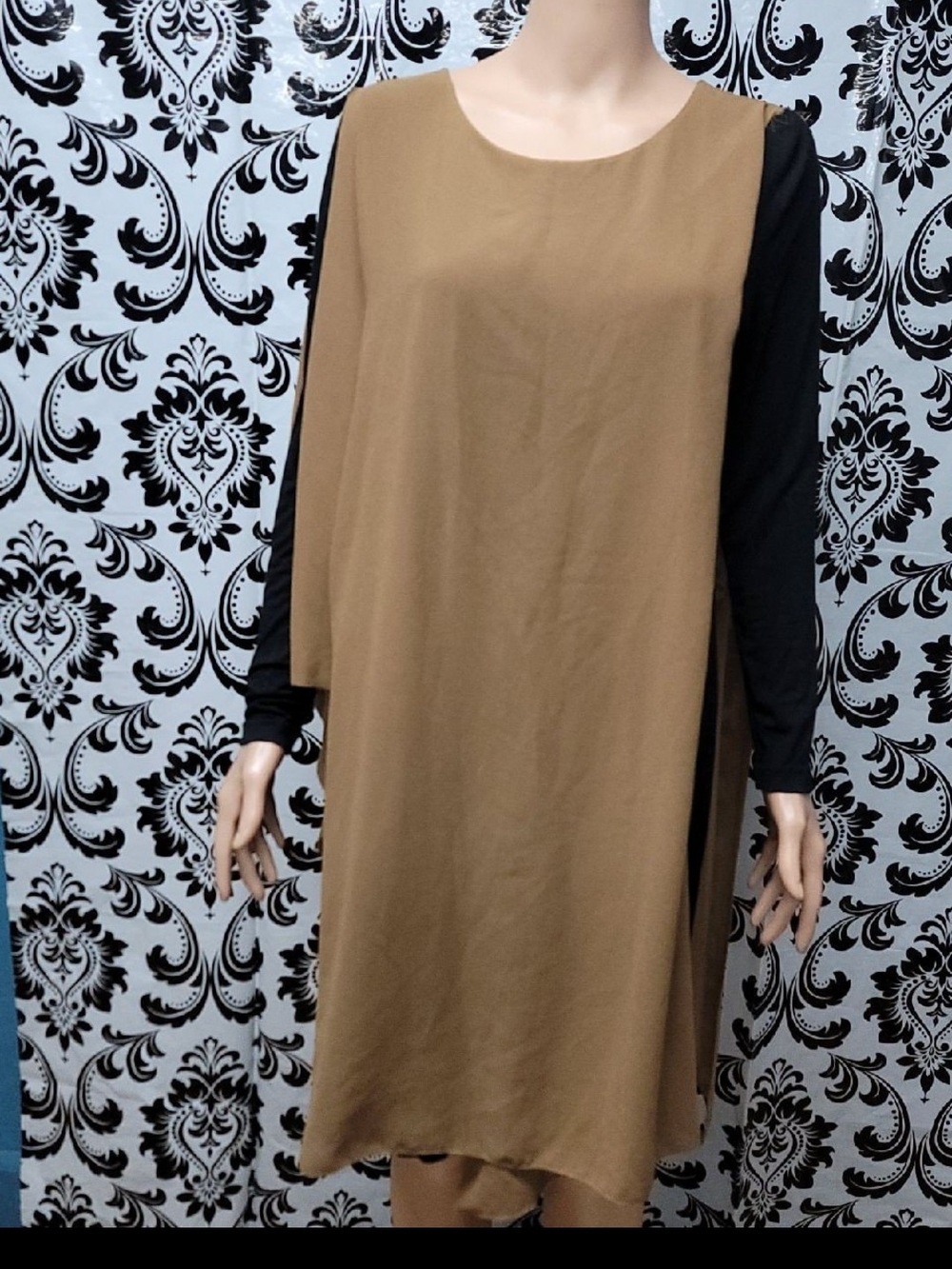 Layered Midi Tunic Dress in Camel and Black
